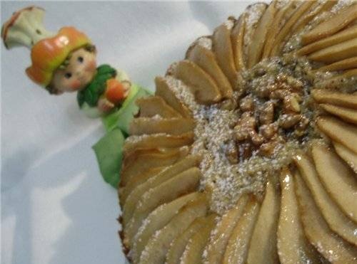 Pittige cake met peren en kardemom