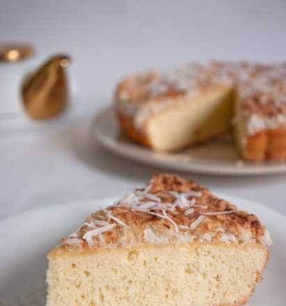 Pastel de coco con leche