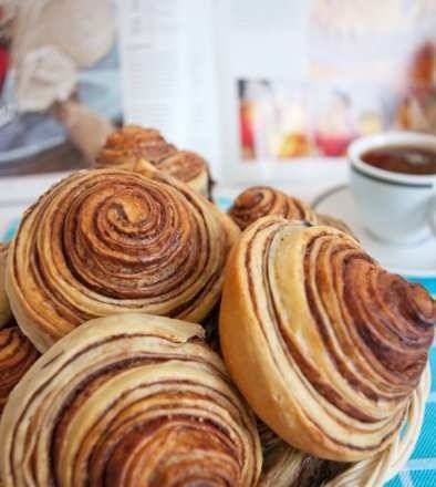 Gestreepte broodjes met chocoladelaag