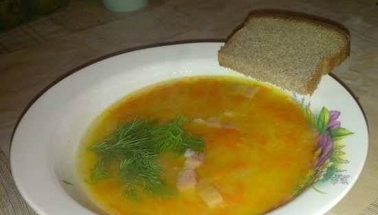 Sopa de pèsols amb carn fumada a l'olla a pressió Oursson 4002