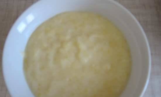 Corn milk porridge in the Redber MC-M305 pressure cooker