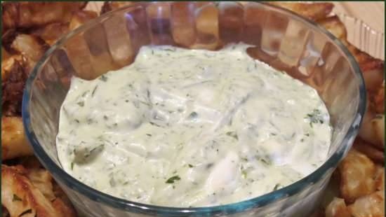 Salsa de crema agria con cilantro