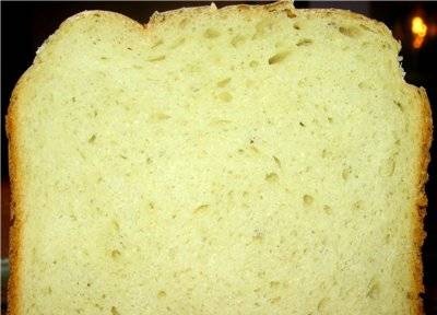 Pane di grano con uva fresca (macchina per il pane)