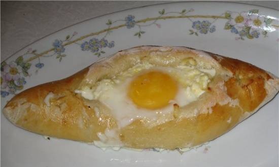 Khachapuri adjarià