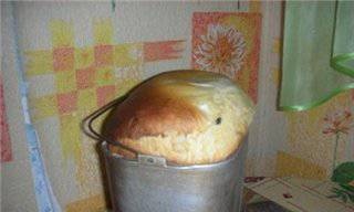 Sweet egg bread in a bread maker