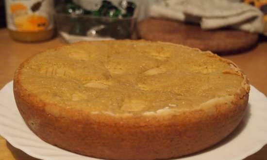 Tarta de manzana al estilo campestre en Brand multicooker