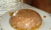 Carne aspic nella pentola a pressione Oursson 4002