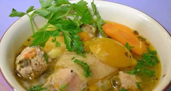 Sopa de pollo con albóndigas y ciruela amarilla (olla a presión Oursson y MP5005)