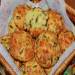 Galletas de queso con cebollas verdes