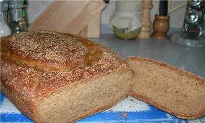 Pan de centeno sobre masa madre de kéfir por el método de fermentación larga.