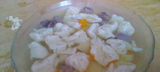 Pinunit ang sopas ng dumplings