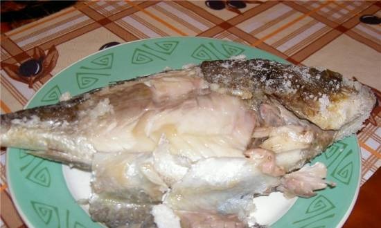 Pescado al horno con sal