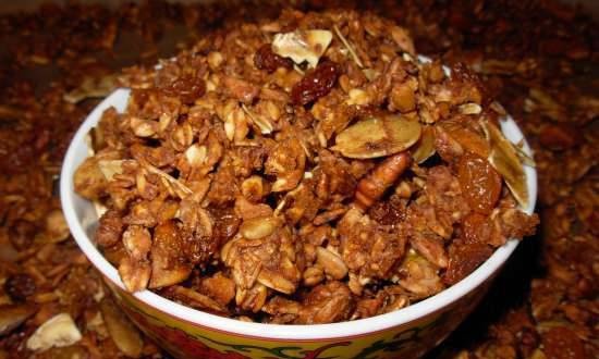 Homemade muesli Dilaan ang iyong mga daliri