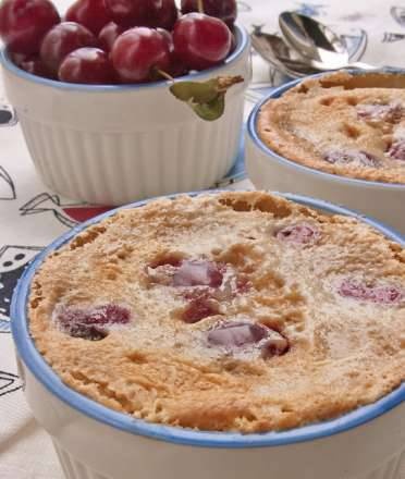 Clafoutis con cerezas de Christophe Michalak (Сlafoutis aux cerises de Christophe Michalak)