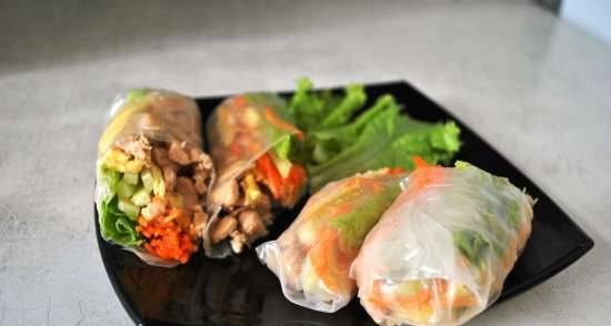 Spring rolls with chicken