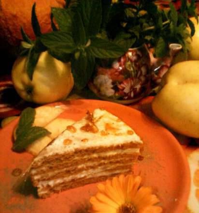 Torta di ragazza al latte al caramello