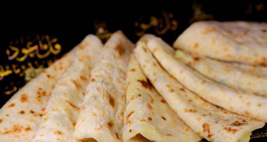 Parantha met aardappelpuree