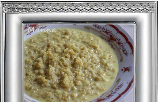 Porridge piccante di riso germogliato con latte (multicooker Philips HD3197)