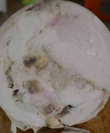 Kippenbroodje met champignons in Tescoma-ham