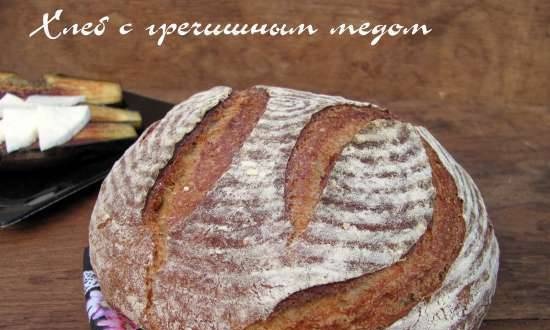 Pane a lievitazione naturale con miele di grano saraceno