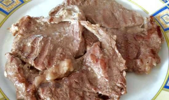 Bistecca di manzo (bistecca di vitello) con tecnologia Sous-Vide