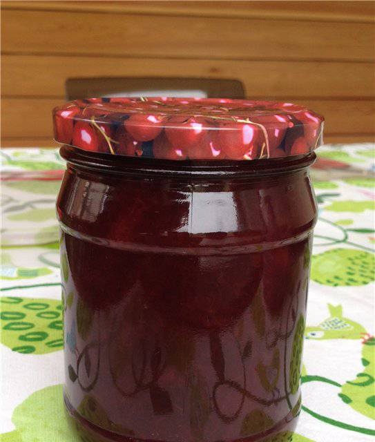 Composta di prugne marmellata al forno