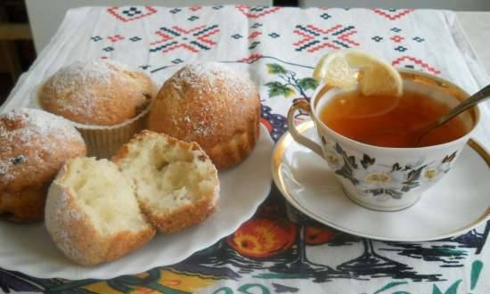 Cupcakes with cottage cheese