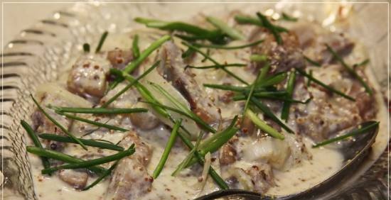 Herring in yoghurt with mustard