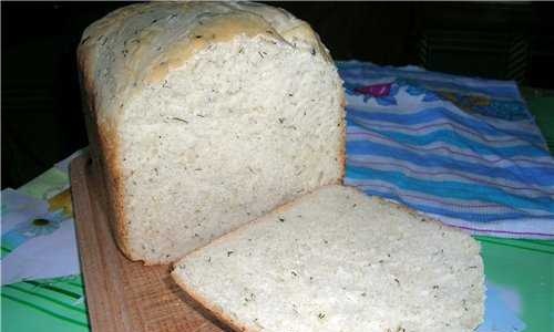 Rijstbrood met kaas en kruiden.