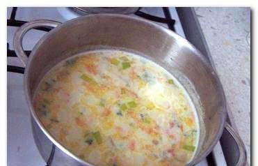 Sopa de avena ligera