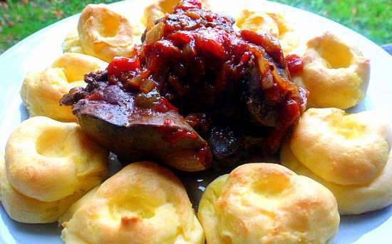 Chicken liver with baked plums and duchess potatoes