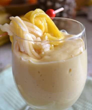 Frullato di farina d'avena alla banana (il modo migliore per iniziare la giornata)