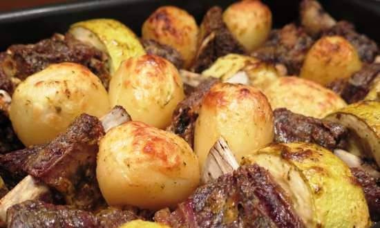 Costelles de vedella al forn amb patates i carbassó. I el conte de la pota de xai ...