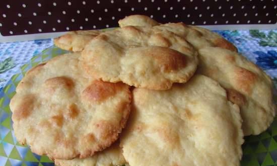 Dolci sottili di mais e grano a base di formaggio fuso