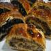 Hungarian Christmas Rolls - Bejgli กับเมล็ดงาดำและถั่ว