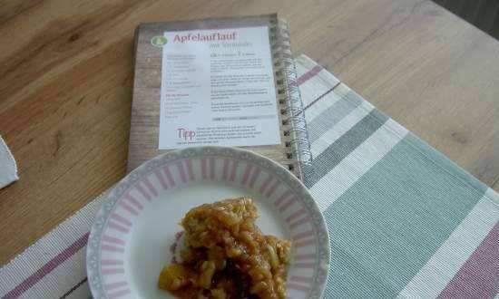 Cazuela de carne al estilo africano con manzana, nueces y especias