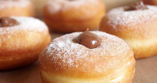 Bomboloni - Donuts italianos con crema