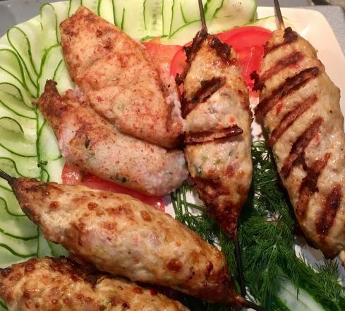 Kebab di pollo alla griglia Ninja (al forno o barbecue)