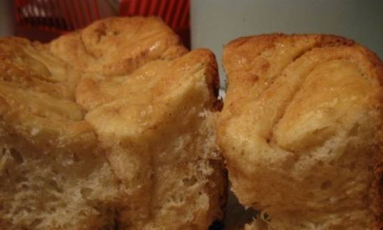 Cardamom buns