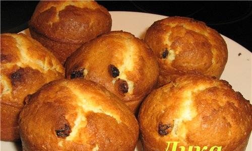 Muffin al limone e uvetta