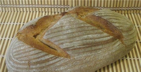 Pane a lievitazione naturale di fattoria