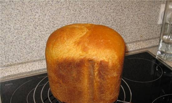 Onion bread with cheese in a bread maker