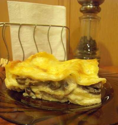 Lasaña de setas con salsa bechamel