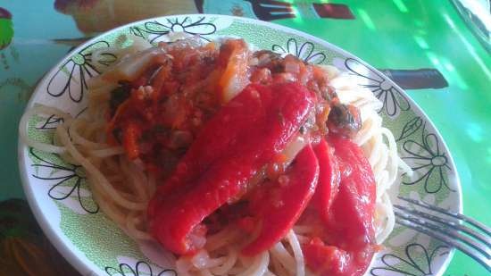 Sweet pepper in tomato sauce