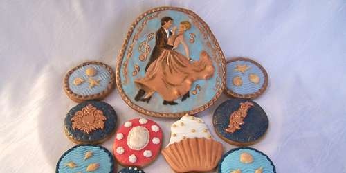 Decoramos galletas de jengibre, galletas