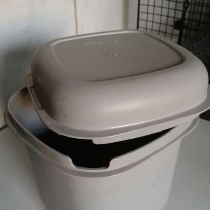 Tupperware จานพลาสติก - บทวิจารณ์