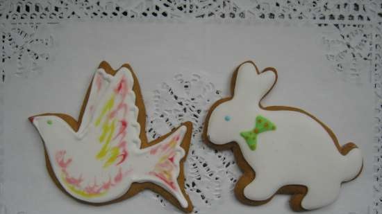 We decorate gingerbread cookies, cookies