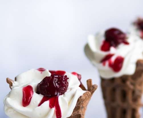 Black Forest Waffle - Schwarzwalder Waffeln