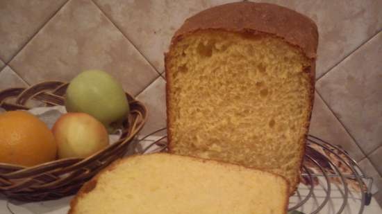 Wheat pumpkin-curd bread in a bread maker