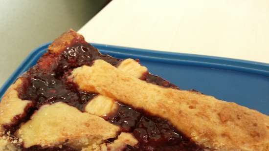 Crostata with cherries